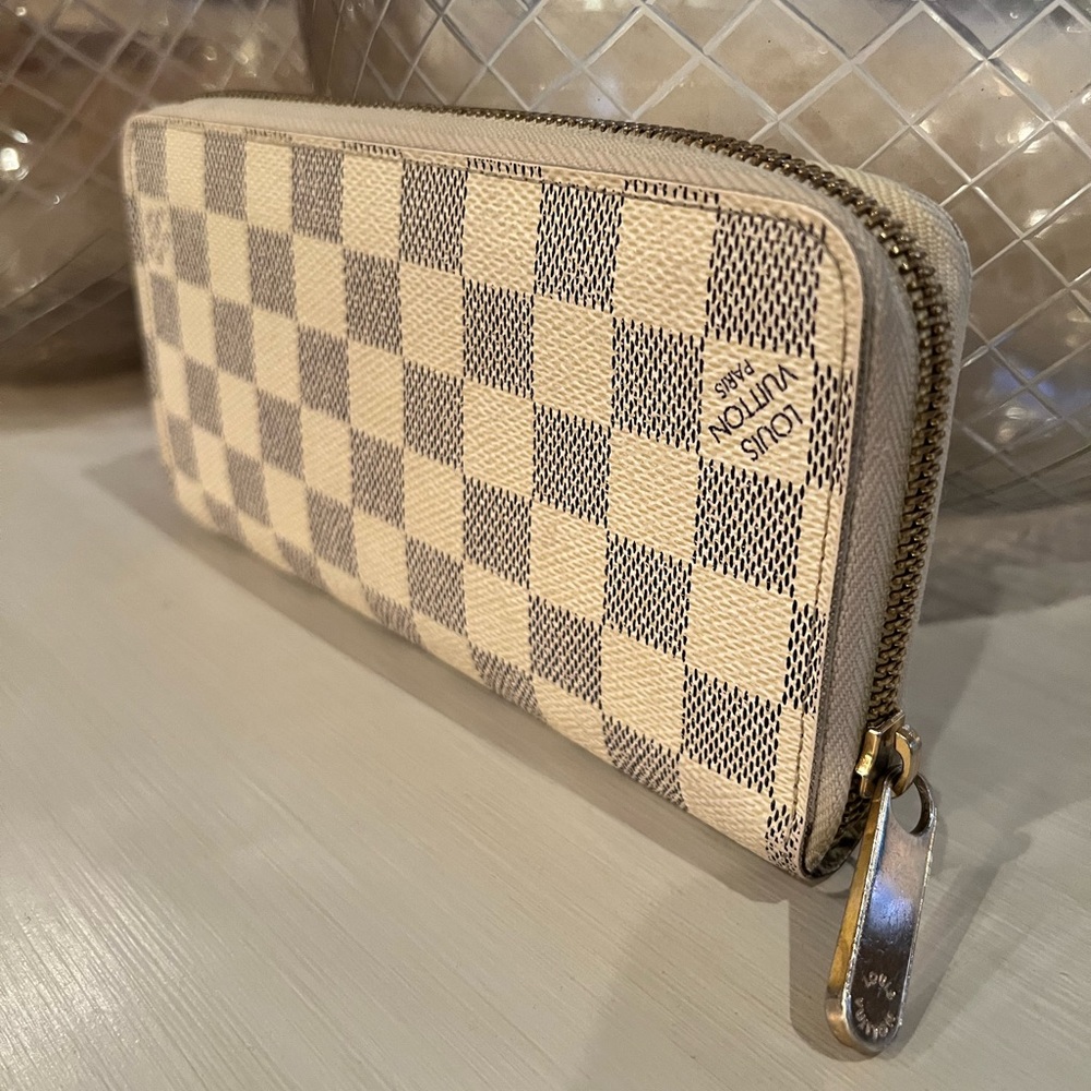 Louis Vuitton Zippy Damier Azur Wallet